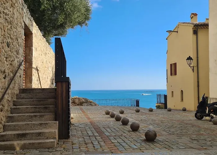 Azur Horizons Sea And Mountain