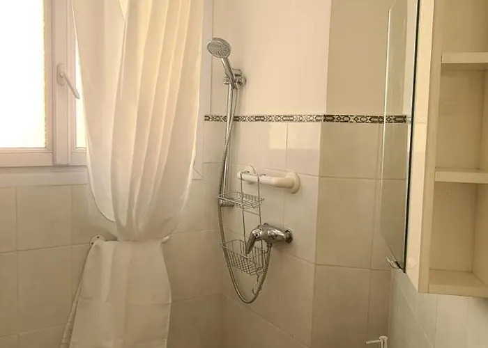 Azur Horizons Sea And Mountain Daire Juan-les-Pins